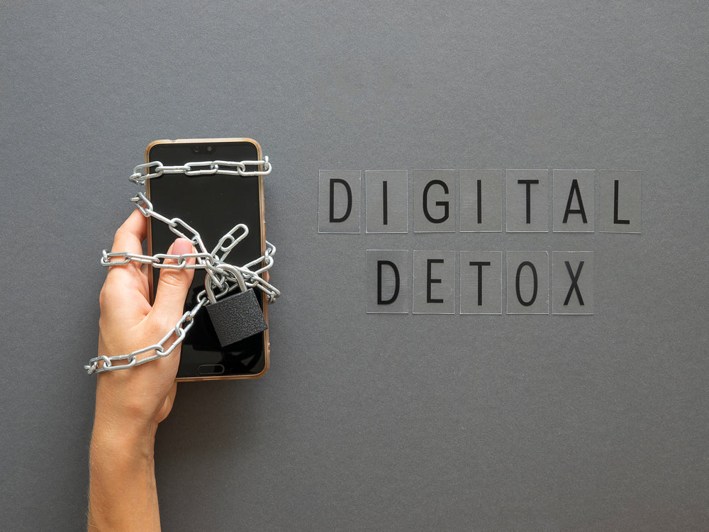 A Break from Technology: Reclaiming Presence and Inner Peace 🌿📵